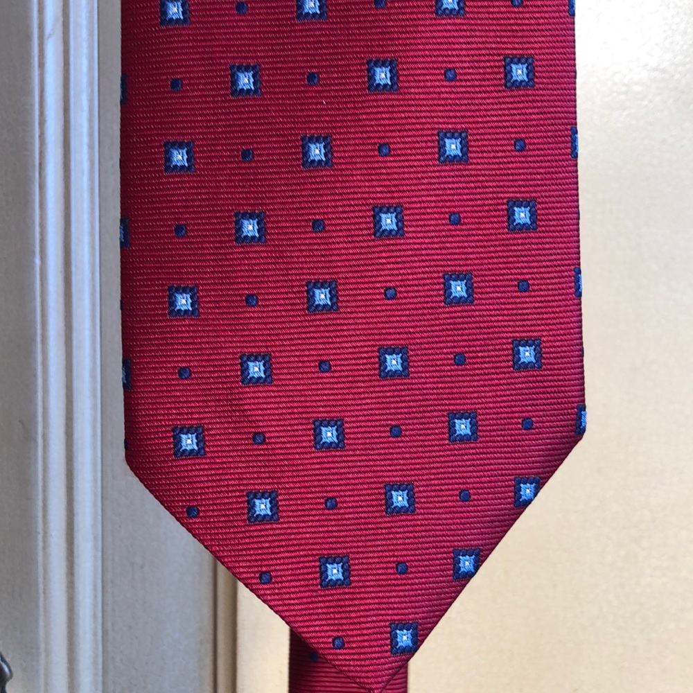 Brooks Brothers Red Geometric Silk Tie